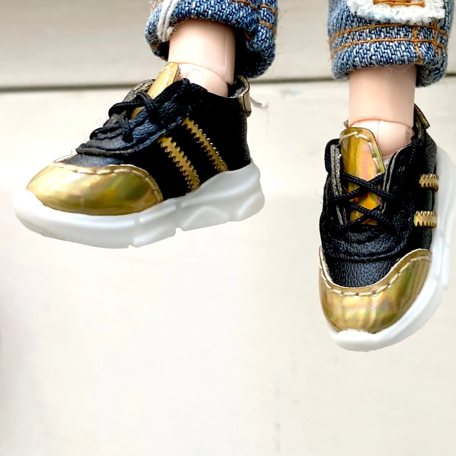 Blythe doll trainers Black Gold sports shoes