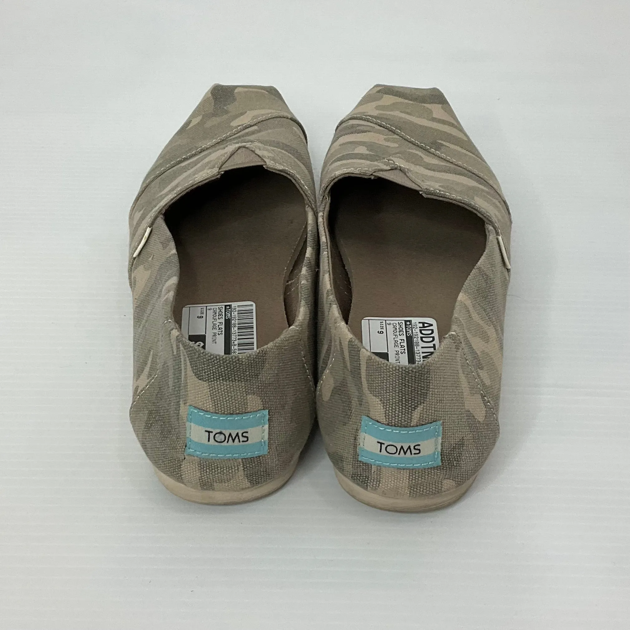 Camouflage Print Shoes Flats Toms, Size 9